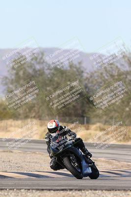 media/Dec-01-2025-Moto Forza (Mon) [[2daa91e15f]]/3-Beginner Group/Session 3 (Turn 3)/